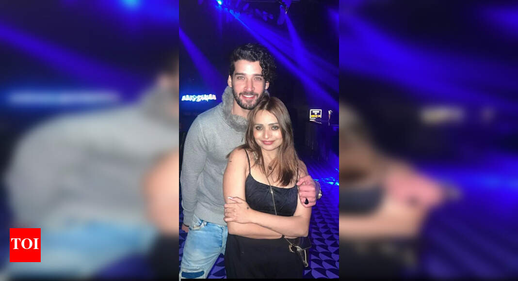Gautam Singh Vig celebrates close friend's birthday in Chandigarh ...