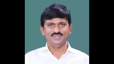Ex-MP Ponguleti Srinivas Reddy to meet Amit Shah, may join BJP