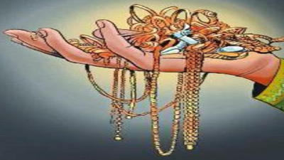 Tamil Nadu man robs elderly woman of four sovereigns of gold chain