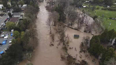 California storm: Latest storm brings floods, slides, power outages