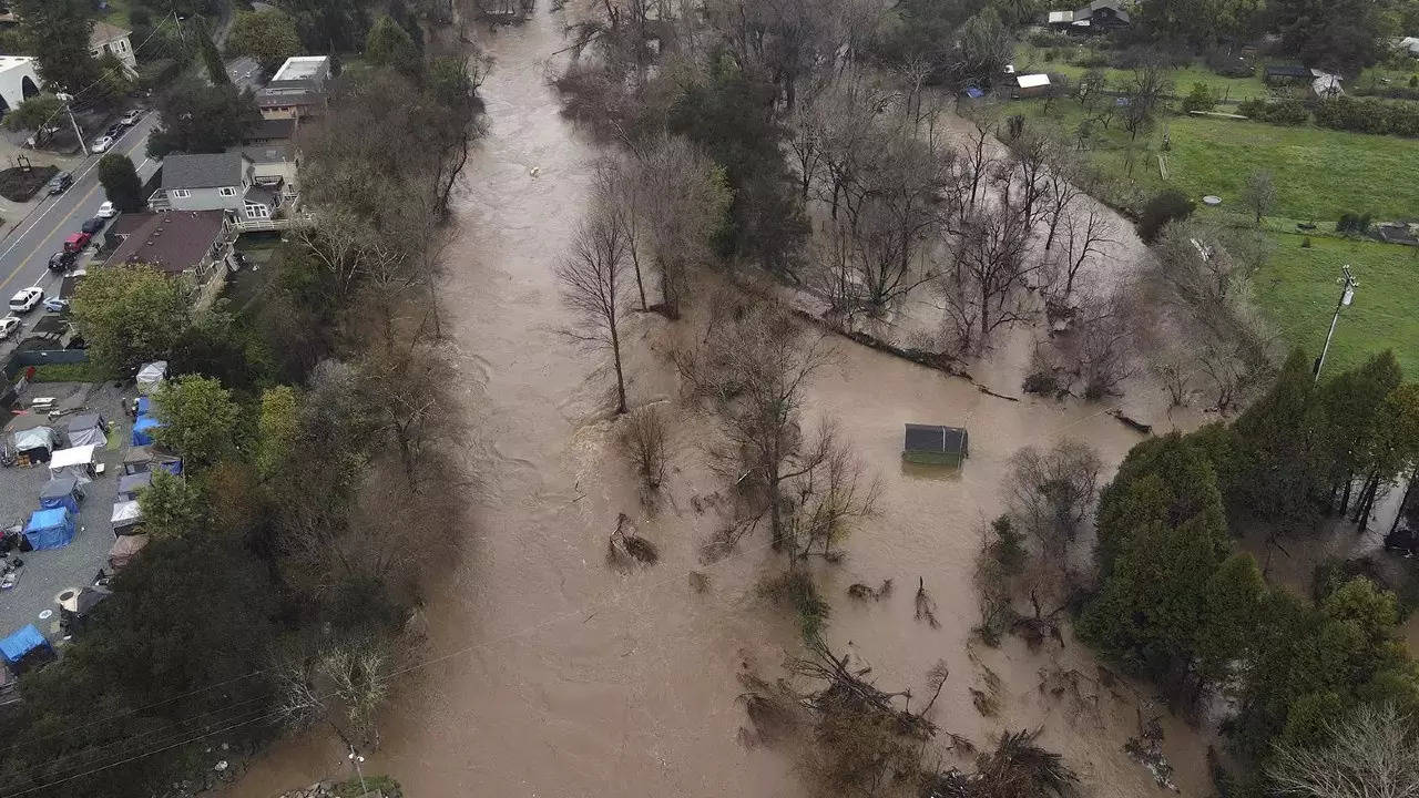 California California storm Latest storm brings floods slides