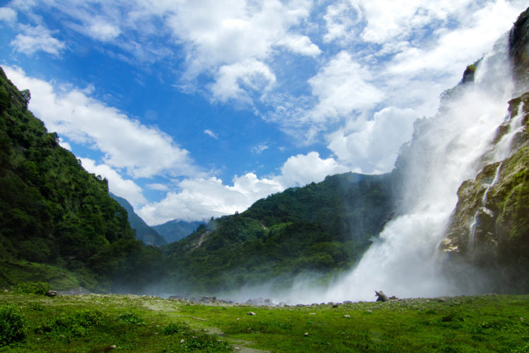 Nuranang Falls