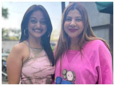 Manasi Naik shares a 'special' picture with Sambhavna Seth; calls her 'inspirations'