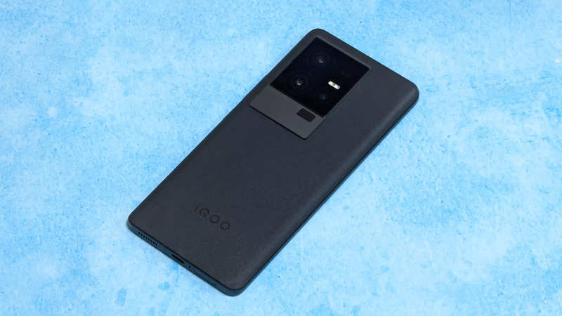 iqoo compact phone