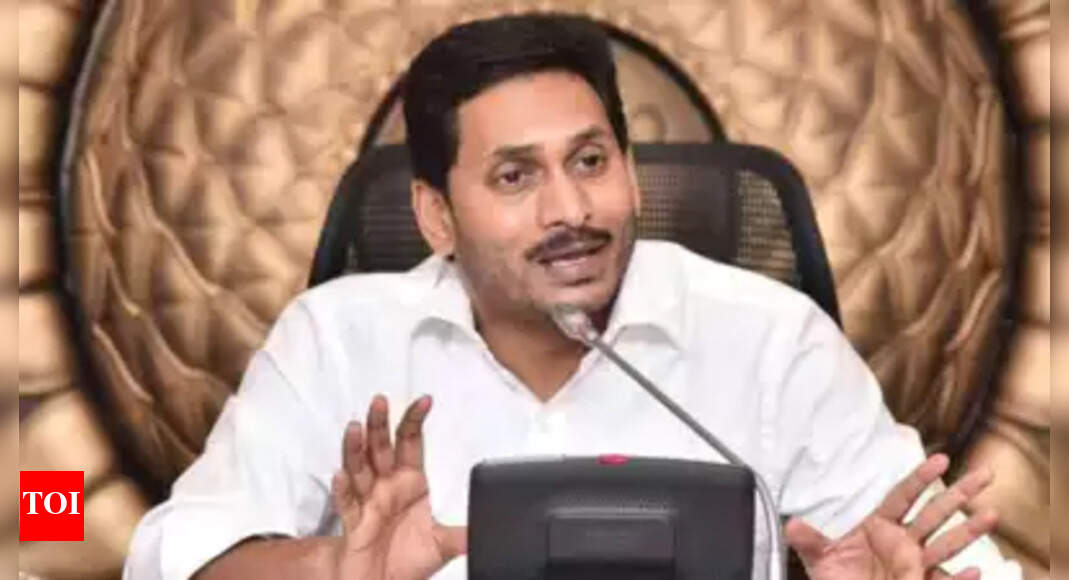 जगन्नाथ थोडू के तहत छोटे विक्रेताओं को ब्याज मुक्त ऋण वितरित करने के लिए आंध्र प्रदेश के मुख्यमंत्री |  अमरावती समाचार – टाइम्स ऑफ इंडिया