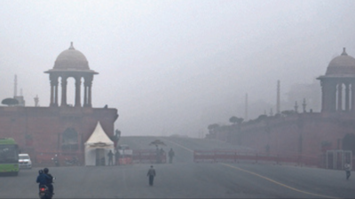 Air still ‘severe’ in Delhi, light rain likely tomorrow