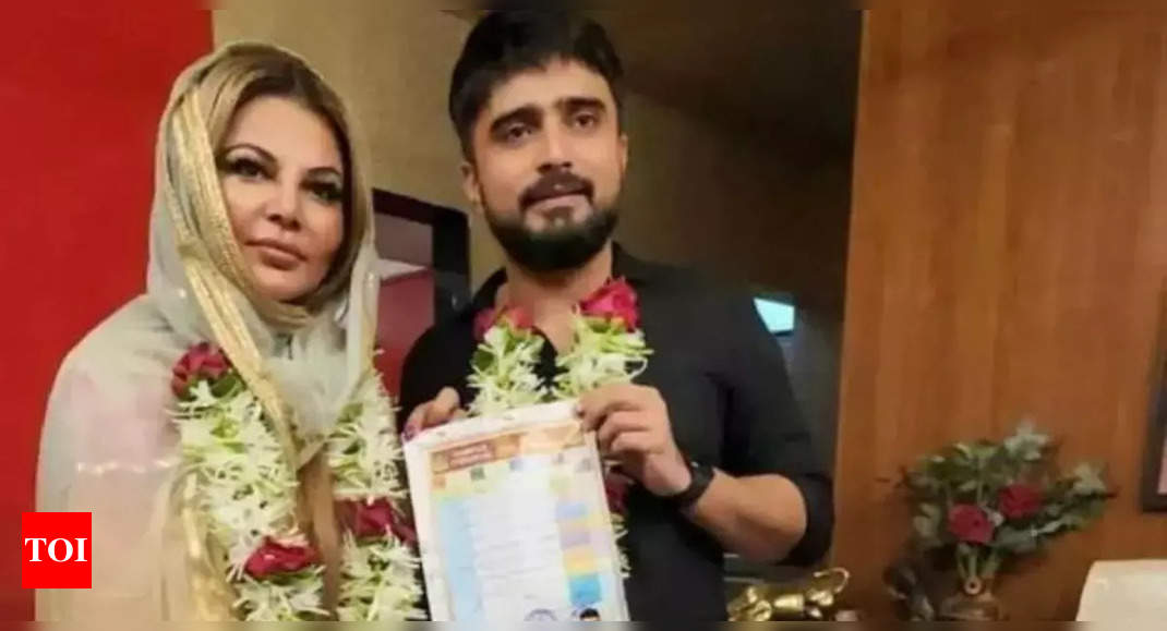 Rakhi Sawant secretly gets married to beau Adil Khan Durrani; photos of the couple from the court wedding surface – Times of India