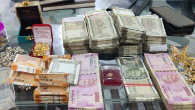 CBI conducts raids at over 50 places in Punjab, Haryana, Delhi in FCI scam case; 2 arrested, Rs 80 lakh in cash seized