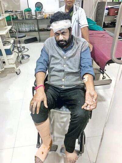 MLA Kadu hit by unidentified biker in Amt, being treated at Ngp