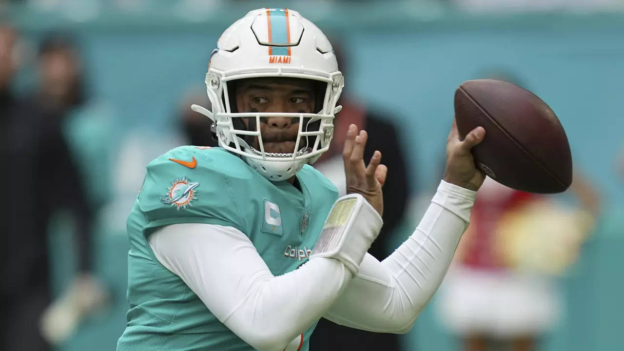 Tua Tagovailoa Update: Miami Dolphins Not Ruling Out QB1's Return for Playoff  Game