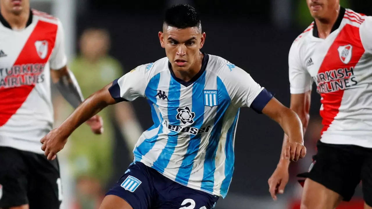 Carlos Alcaraz: Southampton complete signing of Racing Club midfielder in  £12m deal, Football News