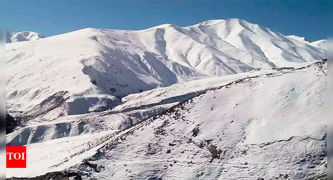 Watch Ice climber nearly falls to his death, video viral Times of India