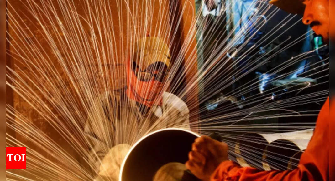Industrial production rises 7.1% in November: Govt data – Times of India