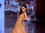 Arshi Singhal Show