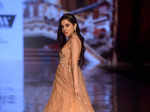 Arshi Singhal Show