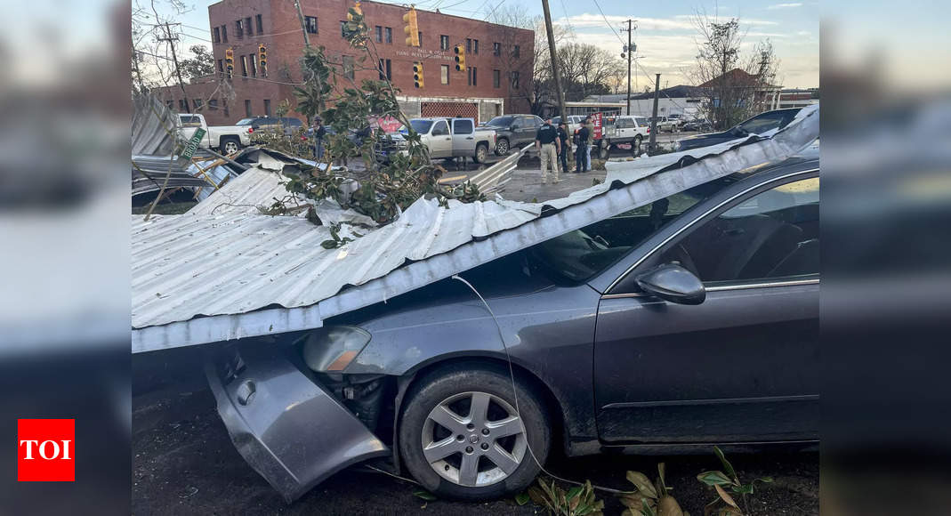 Storms, tornadoes slam US South, killing at least 7 people – Times of India