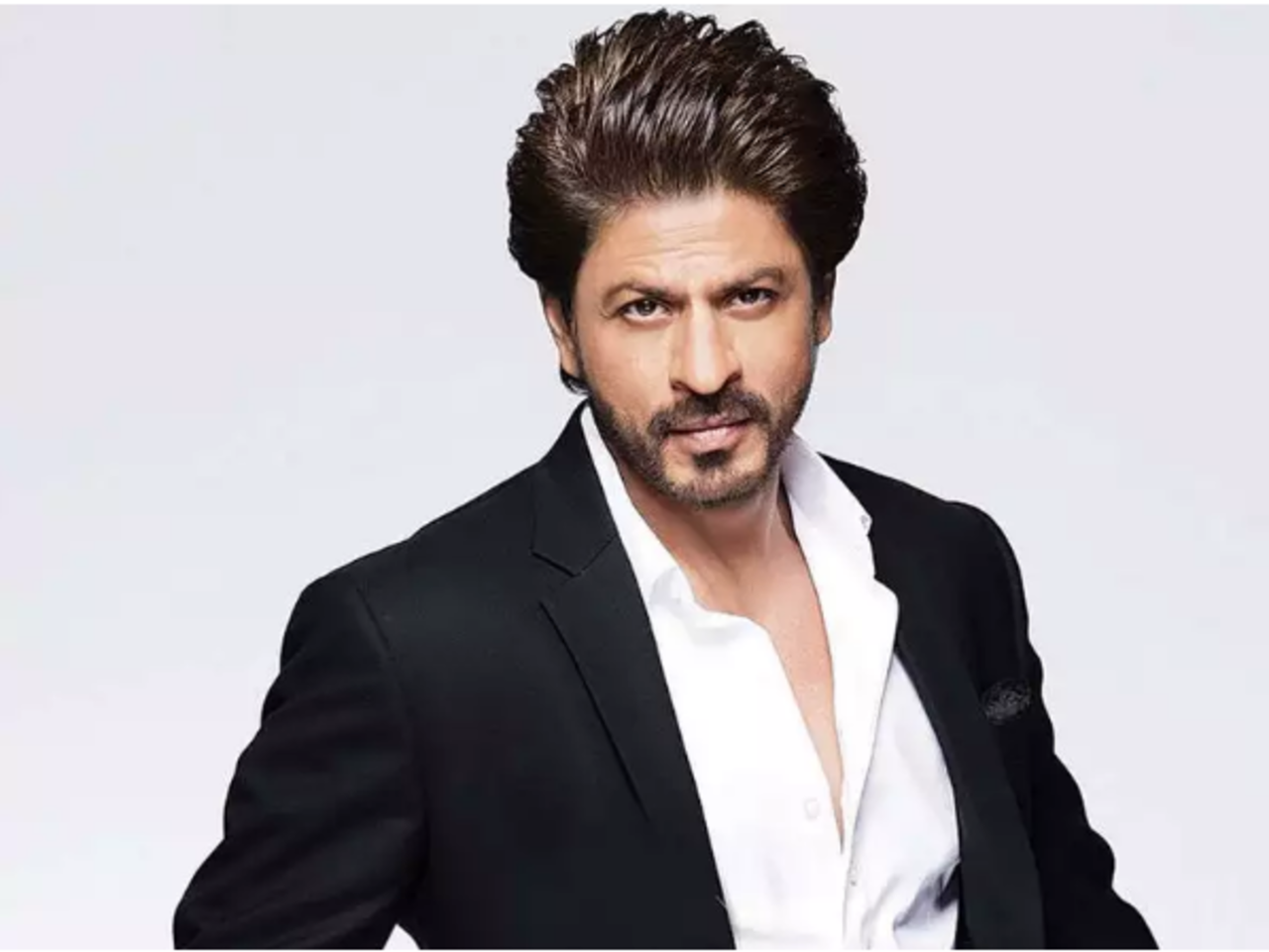 Shocking! Shahrukh Khan Looking Old without Makeup in His Latest