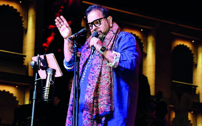 Shankar Mahadevan, musicians mesmerize