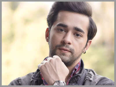 Anuj: Jacqueline is like any other actor on set