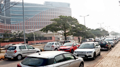 No more parking of vehicles near UP police HQ road