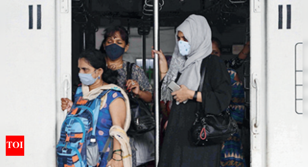 Girl falls off train while trying to chase phone snatcher at Andheri