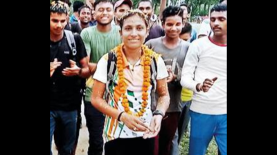 Steeplechase girl who flew over odds to get Lucknow University medal