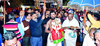 Malayalis observe Makaravilakku in Bokaro, feast on traditional platter