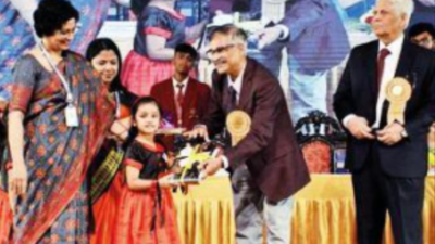 Two Kolkata schools celebrate annual day