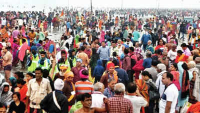 Record 51 lakh turn up at Gangasagar mela
