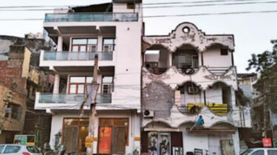 Now, 3-storey buildings in Noida can have lifts too