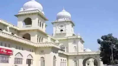 Lucknow University employee, who jumped into Gomti, still untraceable