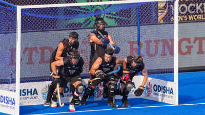 New Zealand do a 'Dipak Patel' for a bit of cricket at Hockey World Cup