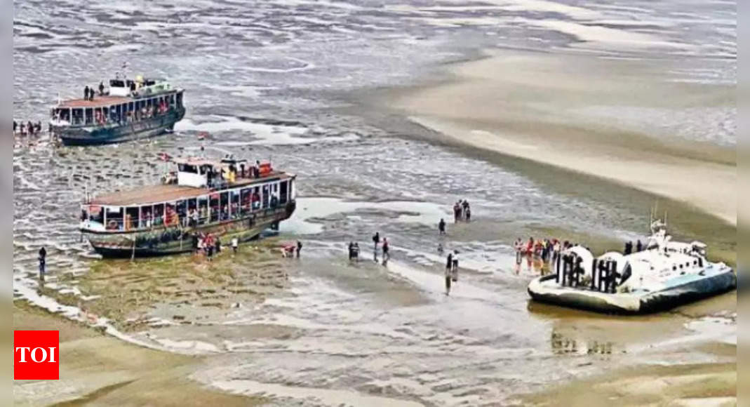 फंसे हुए सागर तीर्थयात्रियों को निकाला गया |  कोलकाता समाचार – टाइम्स ऑफ इंडिया