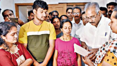Kerala minister AK Saseendran announces steps to tackle animal attacks |  Kozhikode News - Times of India