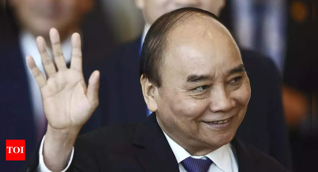 Vietnam president Nguyen Xuan Phuc quits following criticism over graft scandals – Times of India