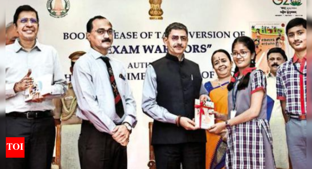 Tamil: Governor RN Ravi releases PM Narendra Modi's 'Exam Warriors' in ...