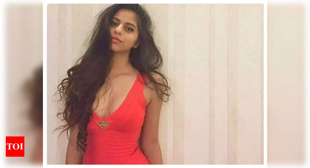 Suhana Khan wishes cousin Alia Chhiba on her birthday, shares adorable throwback pick: See here – Times of India