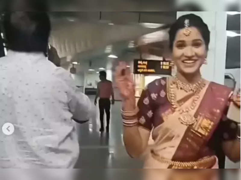 This Bengaluru bride took the metro to reach her wedding on time!