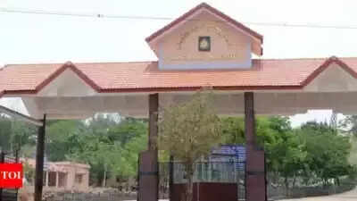 Work together to develop Mangalore University: VC
