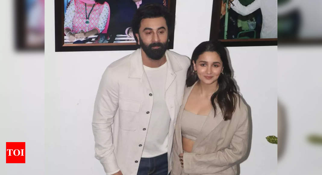 Ranbir Kapoor, Alia Bhatt Step Out For Their First Press Event After ...