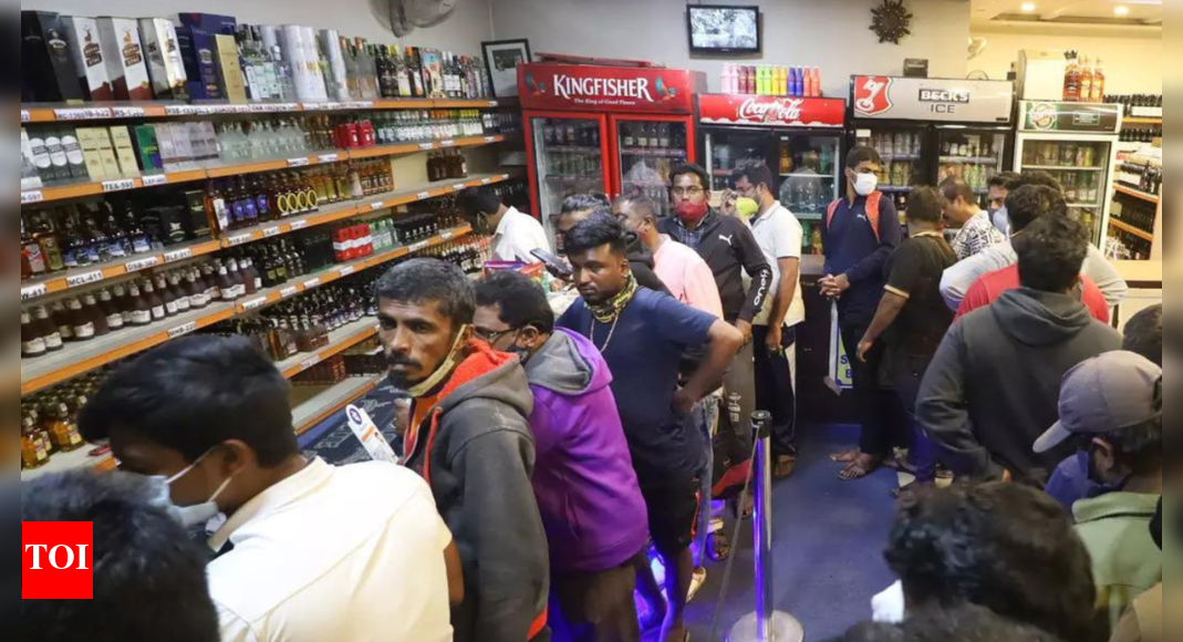 कांग्रेस ने शराब खरीद के लिए उम्र कम करने के कर्नाटक सरकार के प्रस्ताव की निंदा की |  मंगलुरु समाचार – टाइम्स ऑफ इंडिया