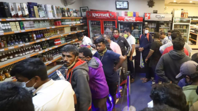 Congress condemns Karnataka govt’s proposal to reduce age for liquor purchase
