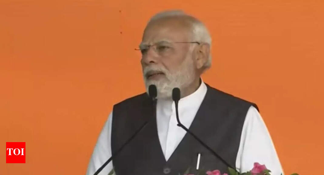 Pm Modi Launches Projects Worth Rs 38 000 Cr Inaugurates Two Metro Pm Modi Launches Projects Worth Rs 38 000 Cr Inaugurates Two Metro