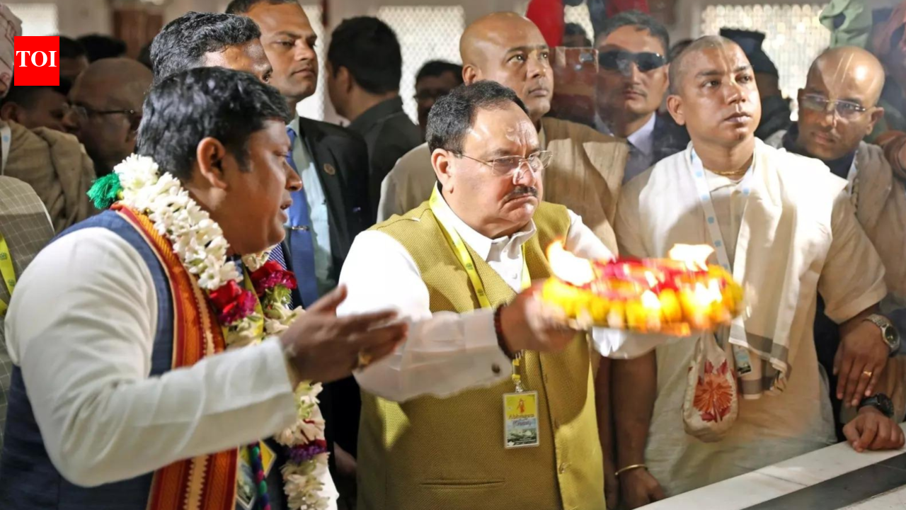 WB: BJP National President JP Nadda offers prayers at ISKCON Temple in ...