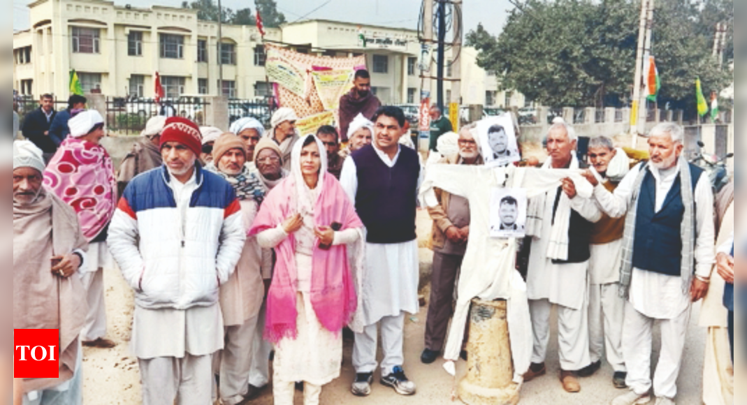 WFI प्रमुख के खिलाफ विरोध प्रदर्शन जारी, खाप, किसानों ने की SC जांच की मांग  चंडीगढ़ समाचार – टाइम्स ऑफ इंडिया