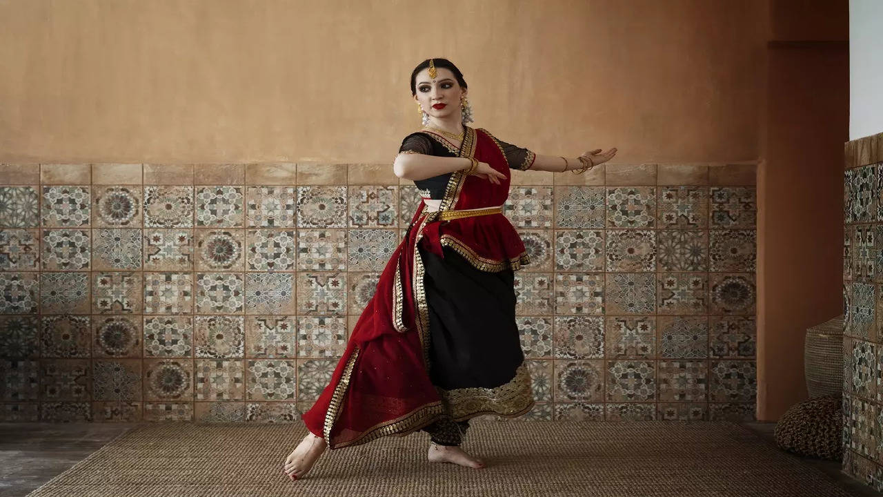 Manjula Kannan Back To Dance After 25 Years - Natyahasini