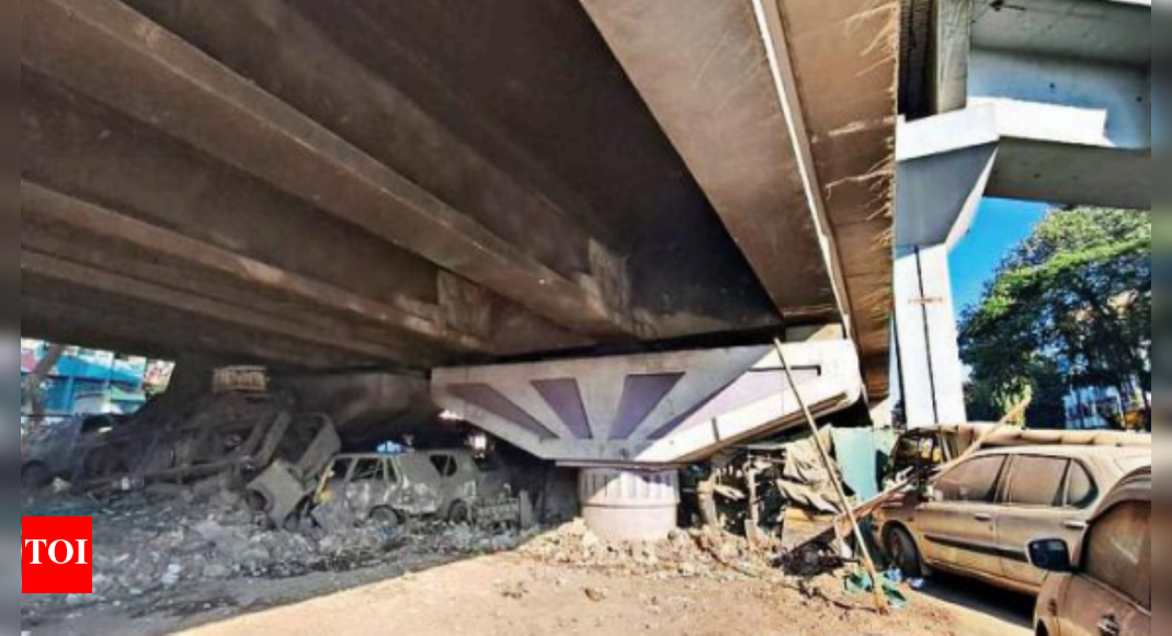 Hadapsar Vacant space under Hadapsar flyover turns into scrapyard in