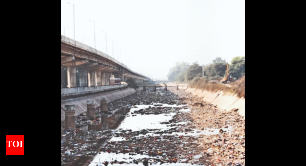 Sidhwan Canal: 3 Booked For Dumping Waste In Sidhwan Canal | Ludhiana ...