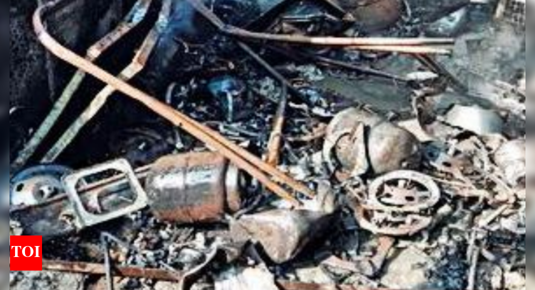 Fire breaks out at gas stove repair shop in Hyderabad's Tolichowki