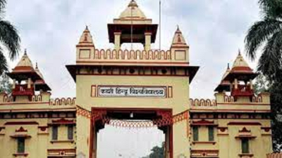 3 'Munnabhais' found on duty on behalf of MBBS interns in Banaras Hindu University hospital, booked